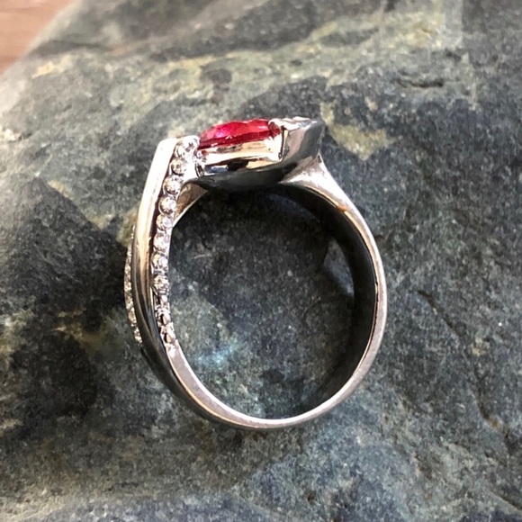 Ring - Picture 5 of 6